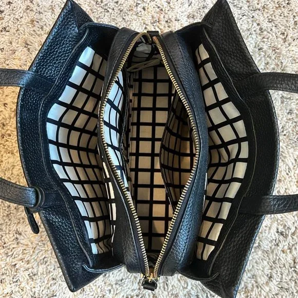 kate spade pebbled black leather bag, triple compartment - Picture 3 of 4